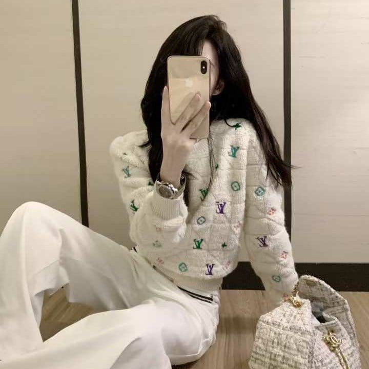 LOUIS VUITTON 루이비통 LV 테디 니트 맨투맨