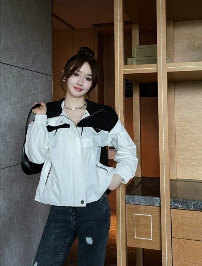 PRADA 프라다 여성 배색 바람막이 자켓