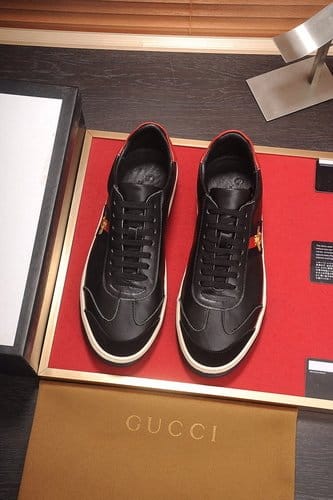 GUCCI 구찌 허니비 자수 스니커즈