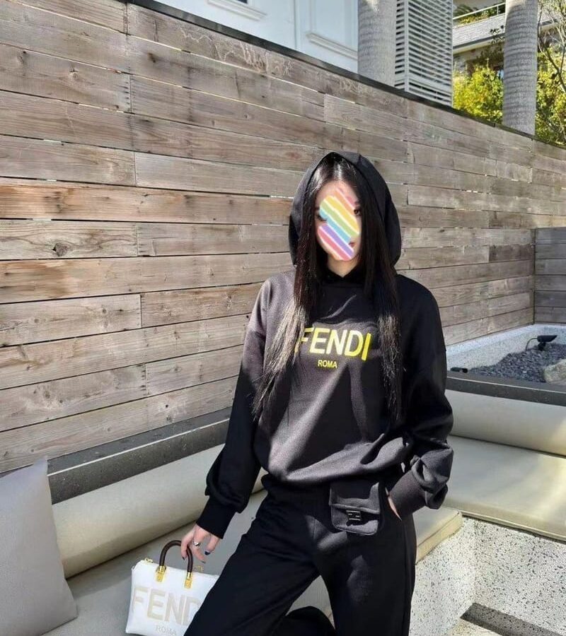 FENDI 펜디 로고 후드세트