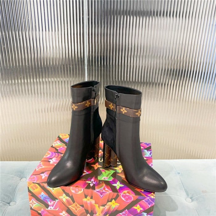 LOUIS VUITTON 루이비통 여성용 부츠 L36900 신상