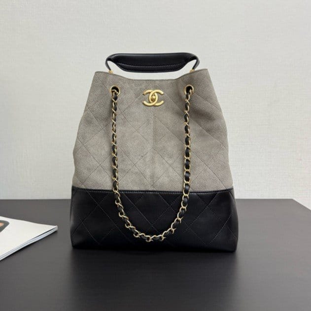CHANEL 샤넬 버킷백 AS6980