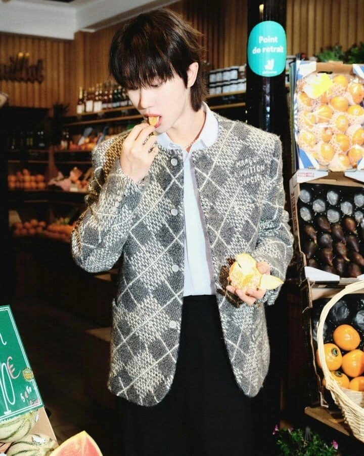 LOUIS VUITTON 루이비통 시크 칼라리스 울 자켓