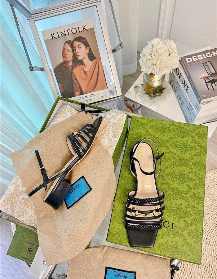 GUCCI 구찌 여성용 샌들 (굽높이2.5CM) G38821 2COLOR