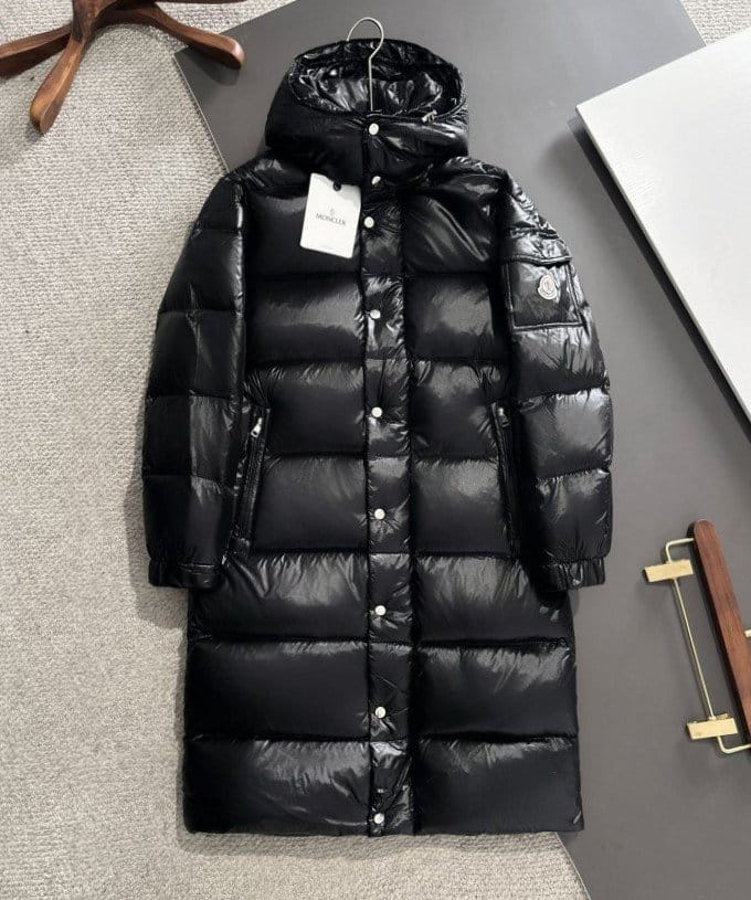 MONCLER 몽클레어 하노베리안 다운 롱패딩