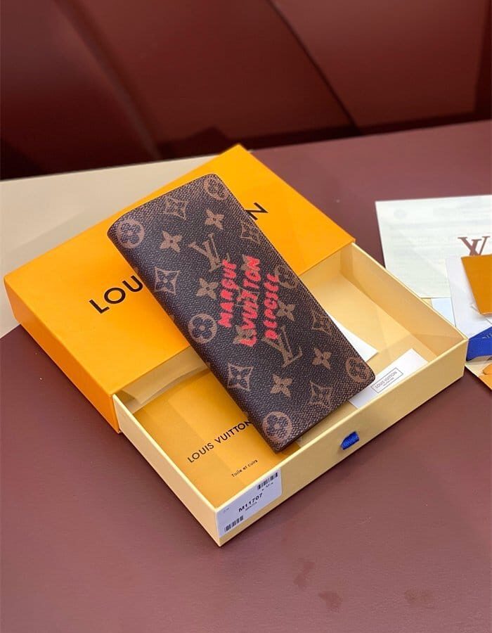 LOUIS VUITTON 루이비통 장지갑 M11707 2024/신상