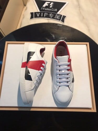 FENDI 펜디 버그 스니커즈