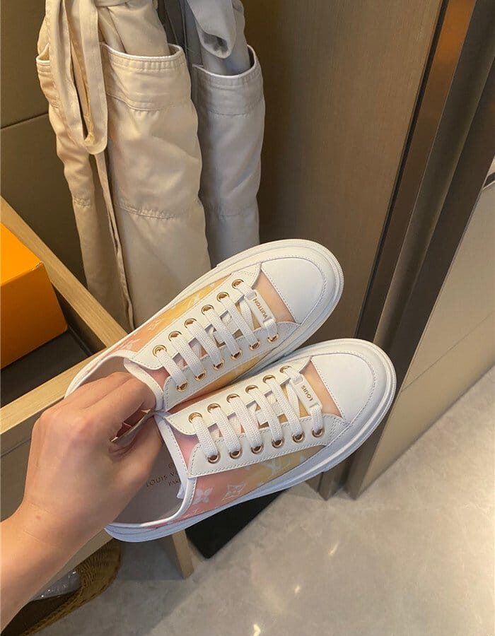 LOUIS VUITTON 루이비통 여성용 스니커즈 L64084 2COLOR