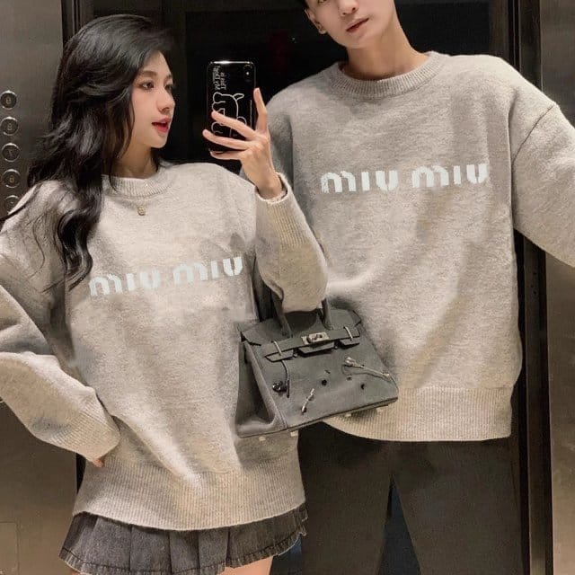 MIUMIU 미우미우 백로고 니트