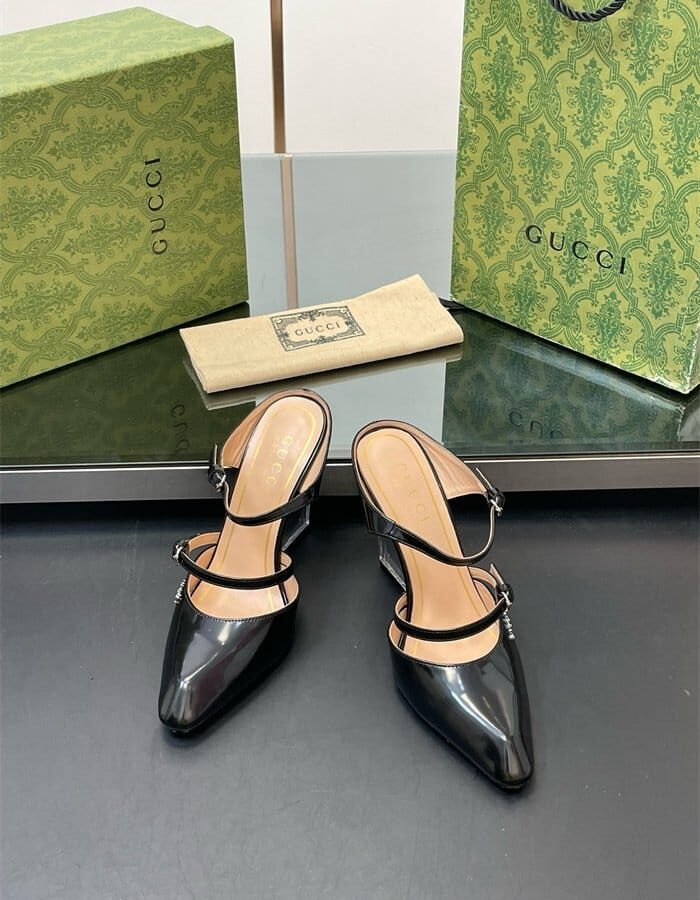 GUCCI 구찌 여성용 샌들 (굽높이10CM) G87642-2 2024/신상 2COLOR