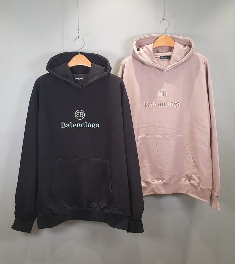 BALENCIAGA 발렌시아가 배색 자수 후드