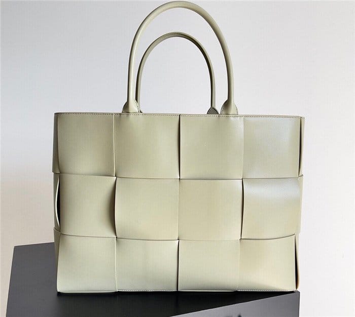 BOTTEGA VENETA 보테가베네타 토트 BV5066 2COLOR