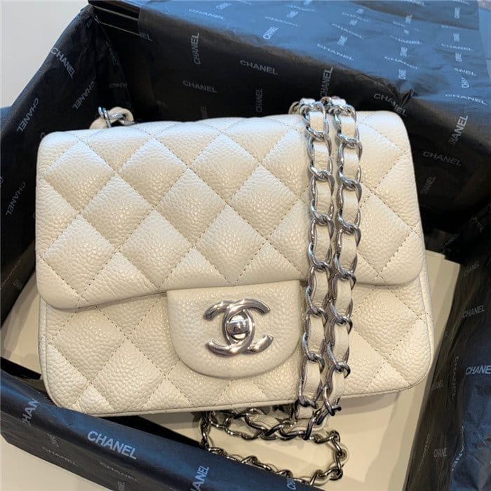 CHANEL 샤넬 클래식 플랩 미니백 A01115 (프랑스 수입가죽)