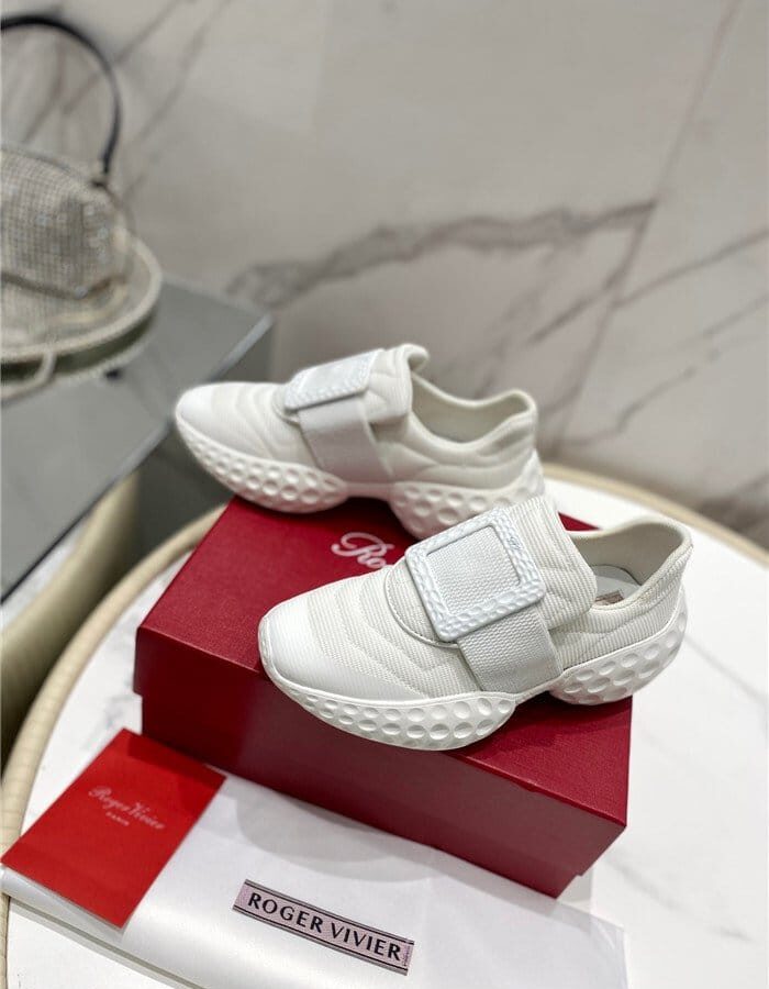 ROGER VIVIER 로저비비에 여성용 스니커즈 R67349