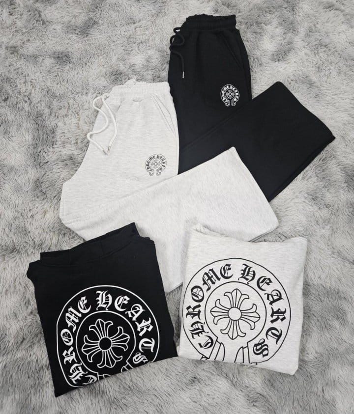 CHROME HEARTS 크롬하츠 크롬 나염 기모 후드&와이드 팬츠 세트