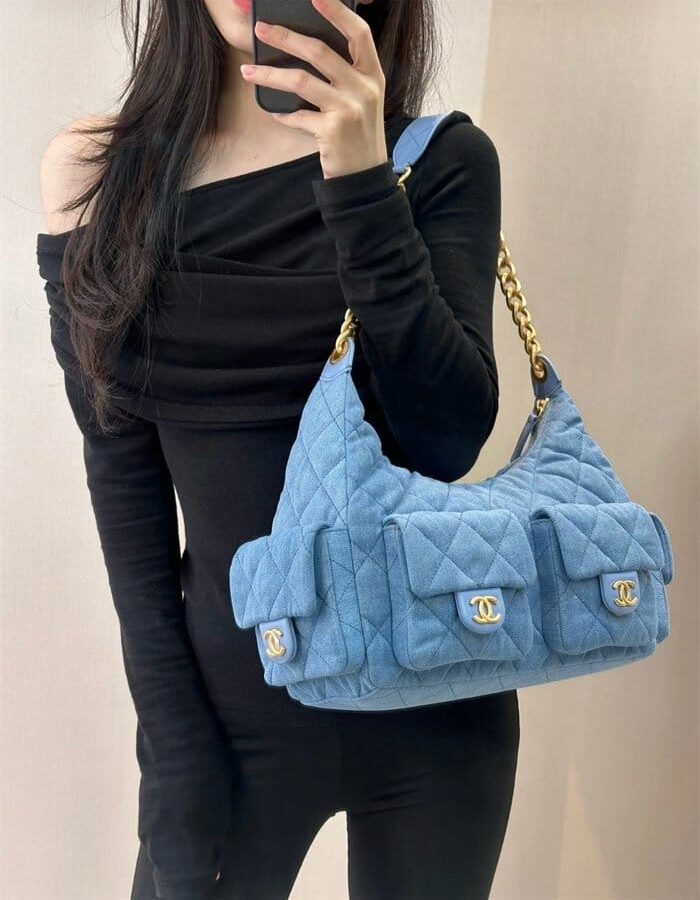 CHANEL 샤넬 호보백 라지 제니백 AS7045