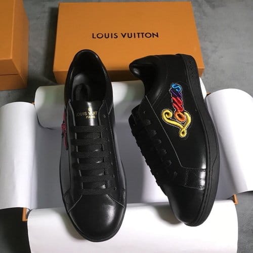 LOUIS VUITTON 루이비통 레터링자수 스니커즈