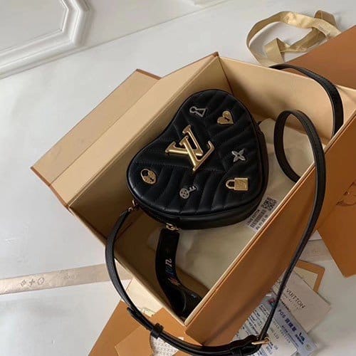 LOUIS VUITTON 루이비통 뉴웨이브 하트백/봄신상 M52794