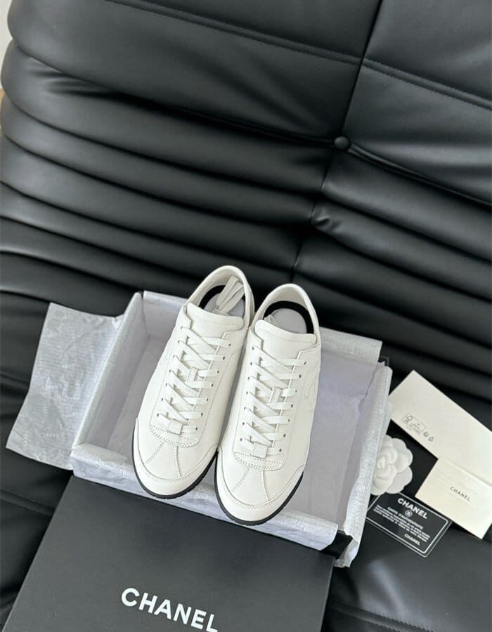 CHANEL 샤넬 여성용 스니커즈 C61494-2 2024/신상