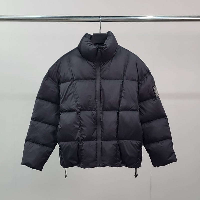 BALENCIAGA 발렌시아가 덕다운 스틸탭 패딩 점퍼