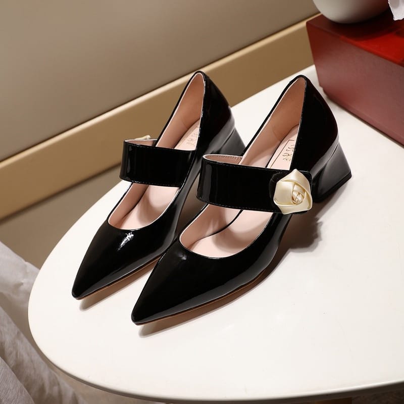 ROGER VIVIER 로저비비에 구두 굽높이4.5CM 2020/봄신상 (애나멜)