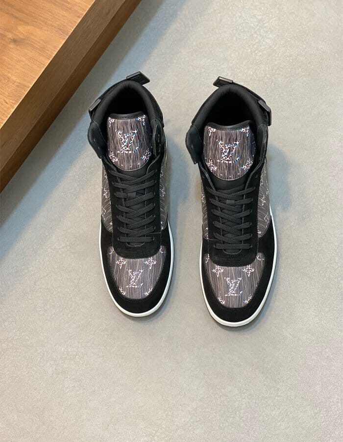 LOUIS VUITTON 루이비통 남성용 스니커즈 L17320-2 2024/신상 2COLOR