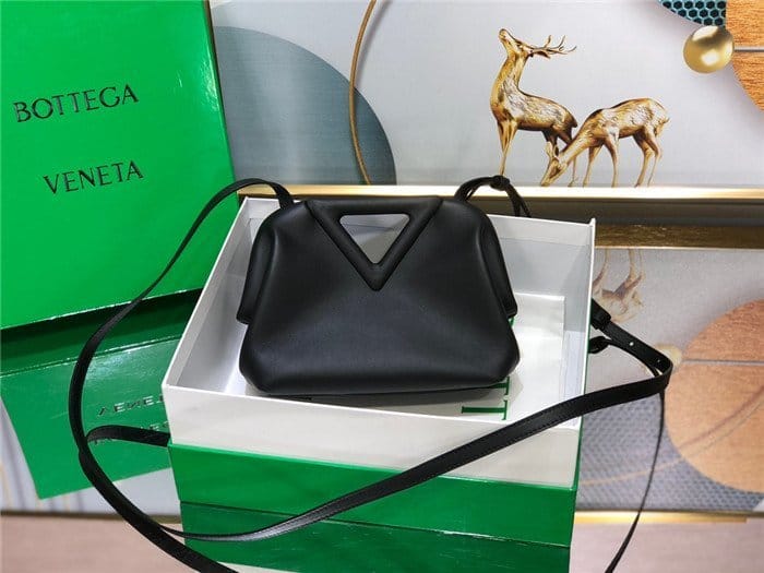BOTTEGA VENETA 보테가베네타 트라이앵글백 B55665 2COLOR