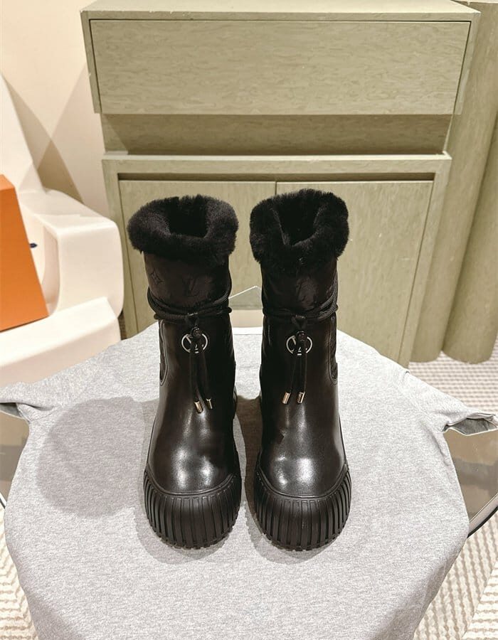 LOUIS VUITTON 루이비통 여성용 부츠 (굽높이5CM) L87489-2 2024/신상 2COLOR