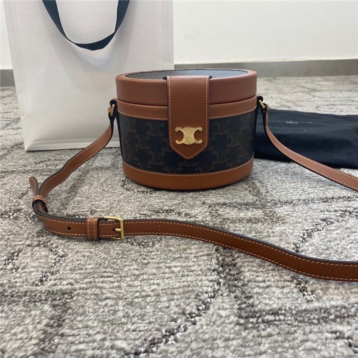 CELINE 셀린느 트라이엄프 캔버스 탬부어백 C010200