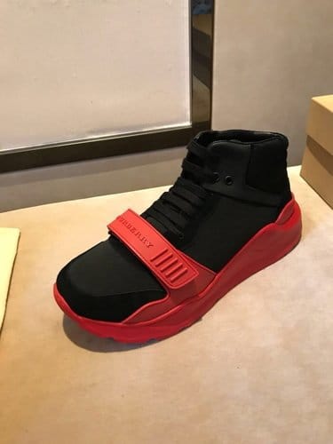 BURBERRY 버버리 오버솔 스니커즈