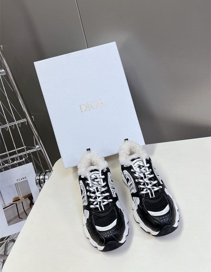 DIOR 디올 여성용 스니커즈 D40697-1 2024/신상 2COLOR