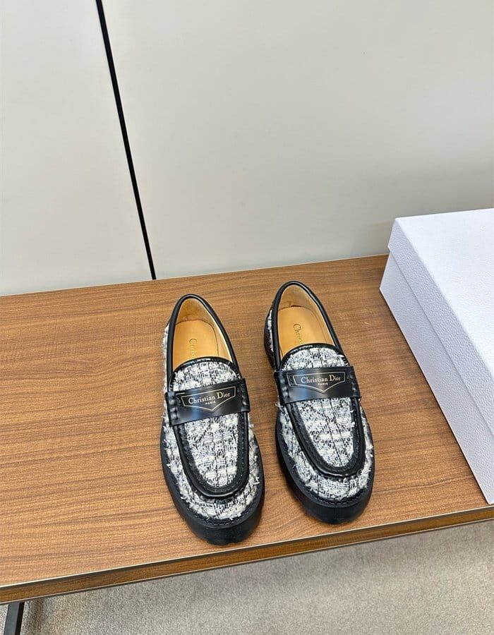 DIOR 디올 여성용 로퍼 D89326-2 2024/신상