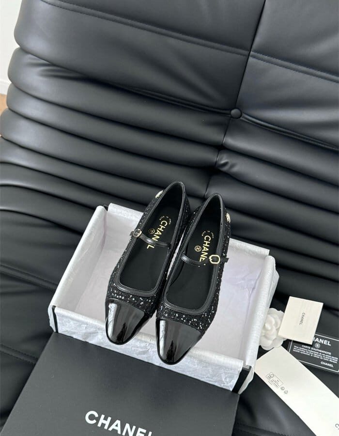 CHANEL 샤넬 여성용 단화 C45846-1 2024/신상