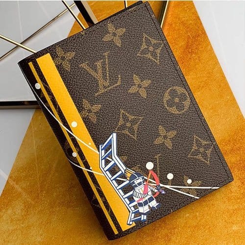 LOUIS VUITTON 루이비통 여권지갑 3COLOR