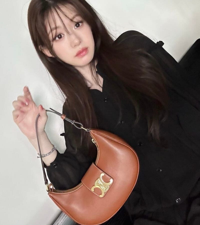 [배우 고윤정] CELINE 셀린느 미디엄 아바 트리옹프백 2COLOR