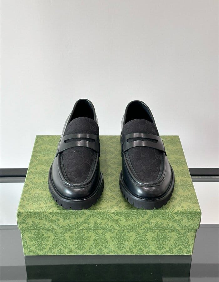 GUCCI 구찌 남성용 로퍼 G44548-2 2024/신상