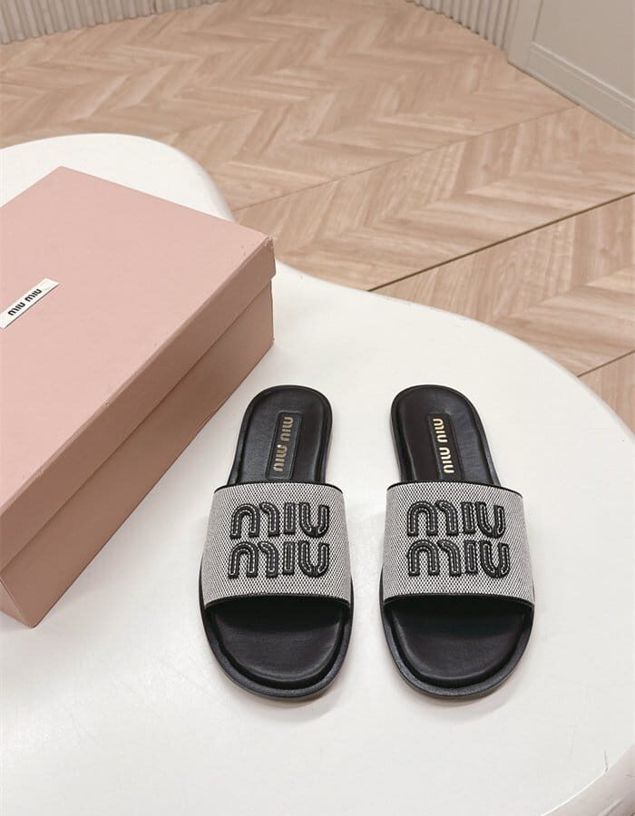 MIUMIU 미우미우 여성용 슬리퍼 M90473-1