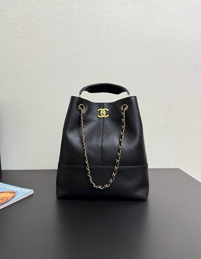CHANEL 샤넬 버킷백 AS6980