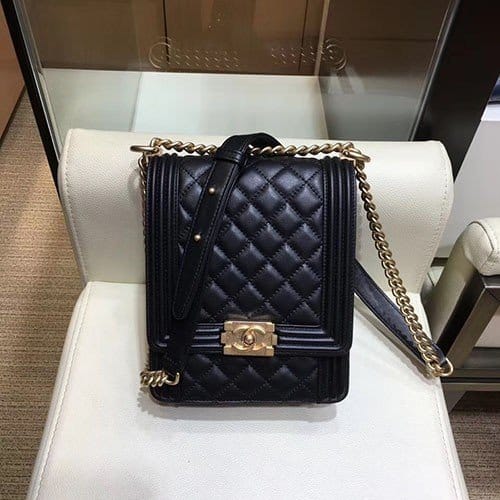 CHANEL 샤넬 미니 램스킨 리보이백 A0S0130