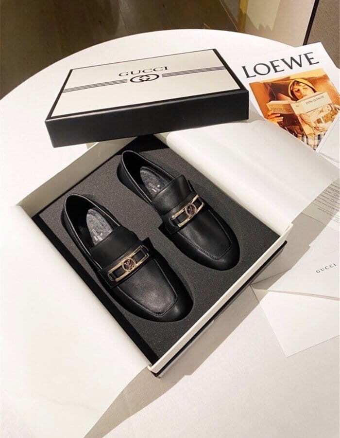 LOUIS VUITTON 루이비통 여성용 단화 L36909 /신상