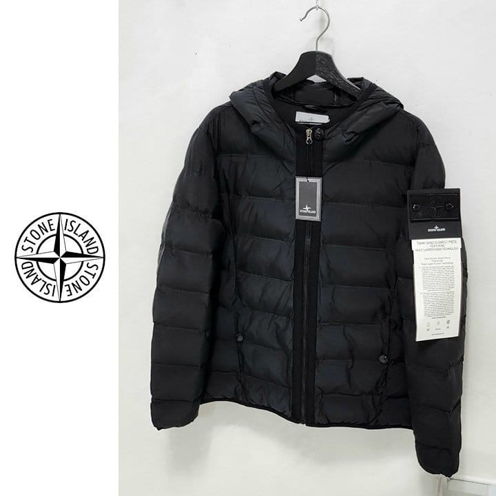 STONE ISLAND 스톤아일랜드 와펜 패치 경량 후드 패딩