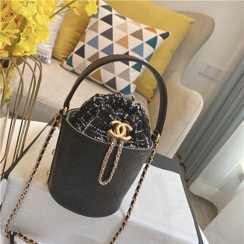 CHANEL 샤넬 미니 버킷백 C37722