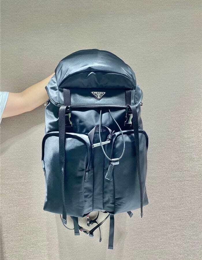 PRADA 프라다 더팩토리 삼각 로고 나일론 백팩 2VZ019