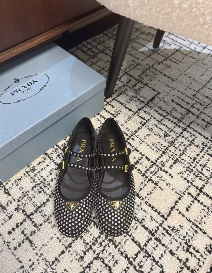 PRADA 프라다 여성용 단화 P53324-1 2024/신상