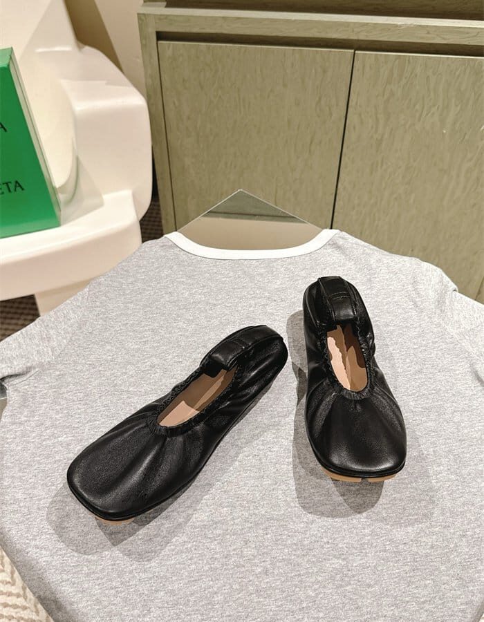 BOTTEGA VENETA 보테가베네타 남여공용 부츠 V83113-1 2024/신상