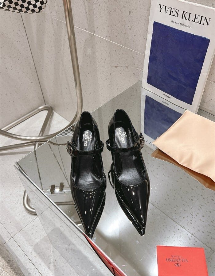 VALENTINO 발렌티노 여성용 샌들 (굽높이4.5CM) V33756-2 2024/신상 2COLOR