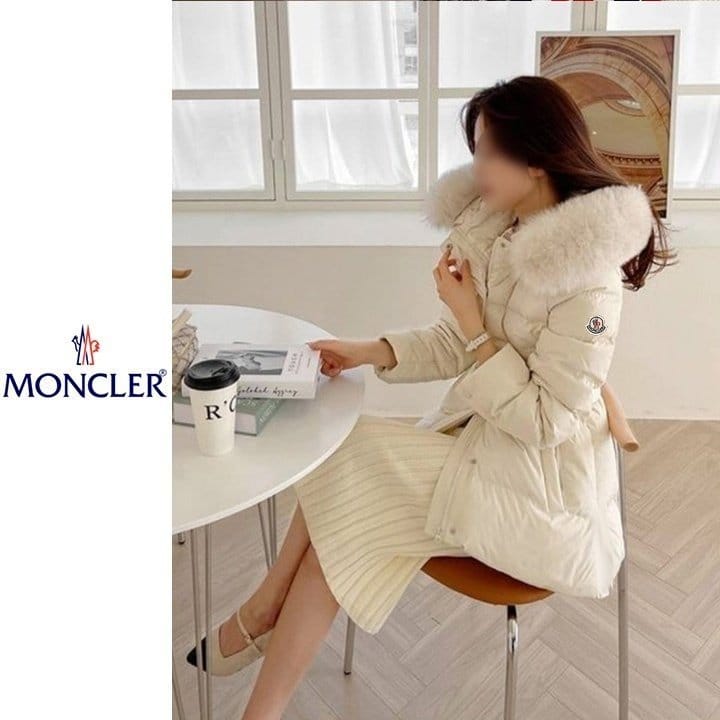 ●1월 판매 8위● MONCLER 몽클레어 폭스퍼 후드 숏패딩 2COLOR
