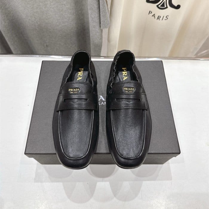 PRADA 프라다 여성용 로퍼 P66743 2COLOR