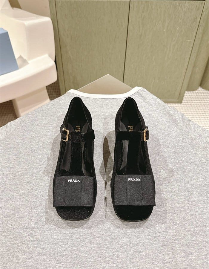 PRADA 프라다 여성용 구두 (굽높이4CM) P64452-1 2024/신상