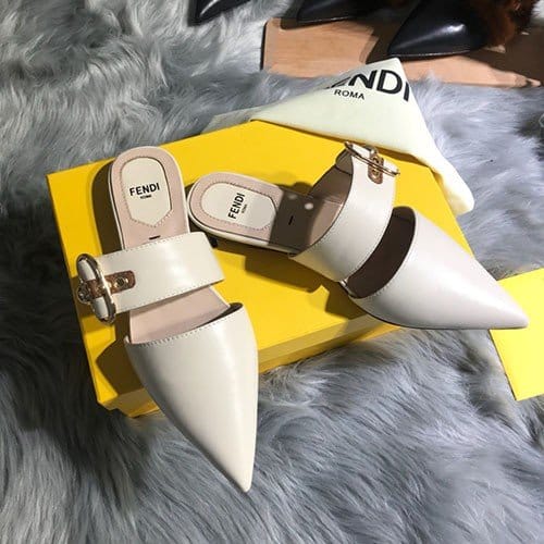 FENDI 펜디 샌들 (250사이즈 주문제작)